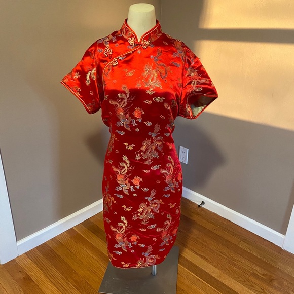 Red Qi Pao / Cheongsam - Picture 1 of 4